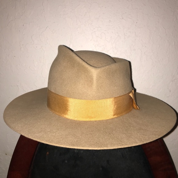 Gladys Tamez Hat - Picture 3 of 7